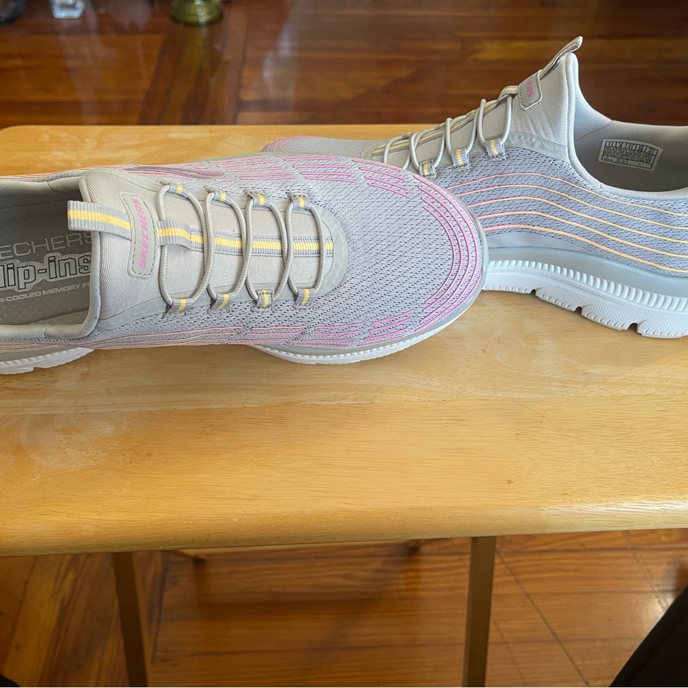 Skechers Slip-Ins Light Gray and Pink Sneakers